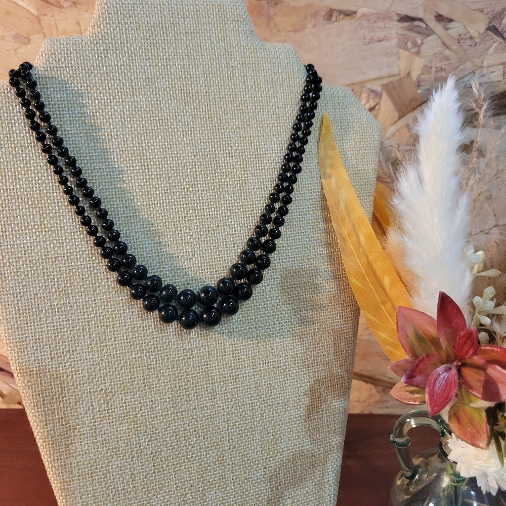 Elegant Black Beaded Necklace